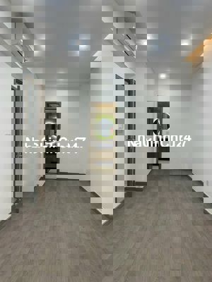 CẦN BÁN CĂN GÓC CHUNG CƯ ( TẦNG TRỆT TRÊN KHÔNG- CÓ BÃI XE RIÊNG )