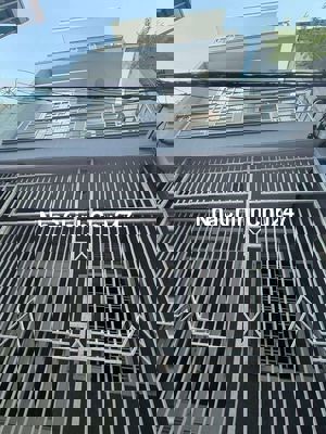 Chủ về quê bán căn nhà 3tầng kiên cố trung tâm Đà Nẵng