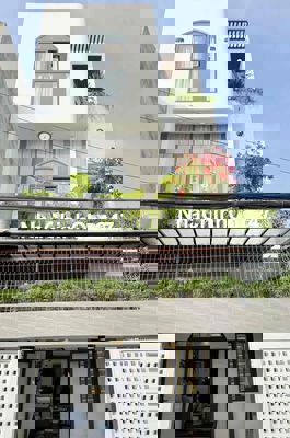 Chính Chủ bán nhà điện biên phủ Q10, 5 tầng ngang khổng,70m2. bán 5tỷ3