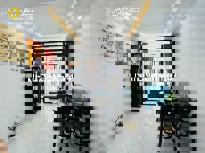 căn hộ 1 ngủ 1 khách full đồ  xách vali là ở lh chính chủ