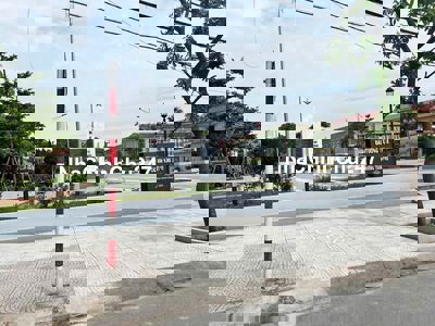 TRần Phú _ Hoàng Mai  80m² MT 4m3 Sổ đỏ chính chủ tên em sai đến 10 tỷ