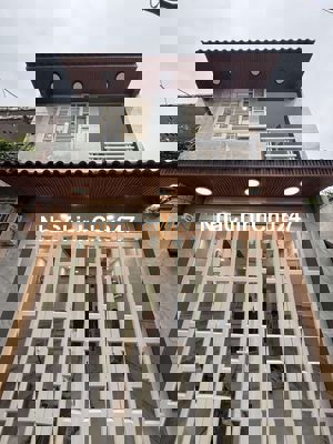 Chủ ngộp giảm 300tr, bán gấp nhà gần Aeon Tân Phú, 2tầng, 4x17, hxh 6m