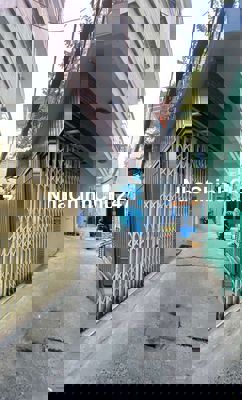 5,5 x 6,5 một trệt một lầu nhà bán chính chủ