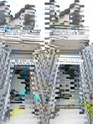 Chính chủ đi nước định cư cần bán gấp căn nhà 1trệt 1 lầu