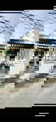 Chính chủ cần bán gấp nhà cấp 4 Nhà gần Chợ Bình Chánh, Thành Phố Hồ C