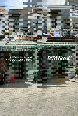 Nhà chính chủ 5x12 Hẻm xe hơi , gần Aeon Tân Phú, trường học, chợ