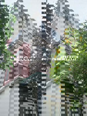 CHÍNH CHỦ BÁN NHÀ GẤP OTO ĐỖ CỬA NGÀY ĐÊM, QUẬN 7 GIÁ 8,5 TỶ