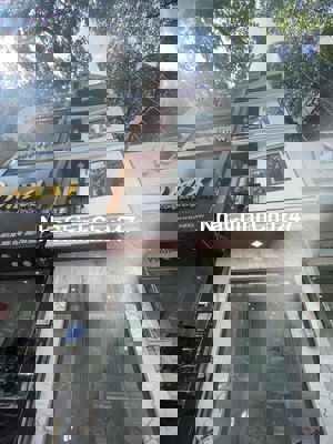 bán nhà  mặt tiền kinh doanh chính chủ Q10.