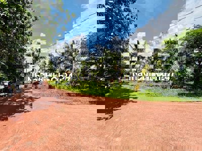 Chính chủ bán lô góc 2 mặt tiền, view núi bà, đường oto, giá 250 triệu