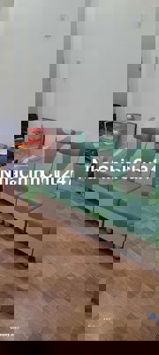 Chính chủ cần bán, nhà hem 137