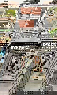 Chính chủ bán nhà Trần khánh Dư Q1, 3 Tầng kiên cố, hẻm 3m.