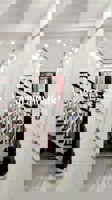 CHÍNH CHỦ CẦN BÁN GẤP - NHÀ ĐẸP QUAN HOA - CÁCH MỘT NHÀ RA OTO