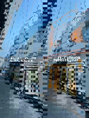 chính chủ bán nhà đẹp thạnh loicj q12 sát gò vấp giá 5tỷ75