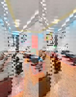 CHÍNH CHỦ BÁN NHÀ TẬP THỂ NGUYỄN KHUYẾN, NGUYỄN THÁI HỌC, 80M, 2PN