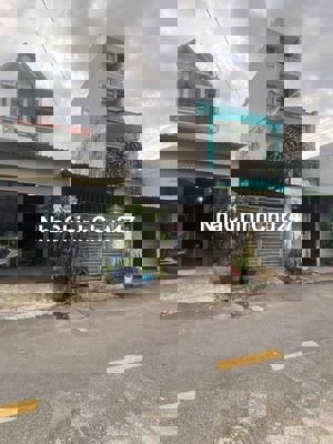 Chính chủ bán nhà mặt tiền gần chợ hiệp Thành gửi 🌹