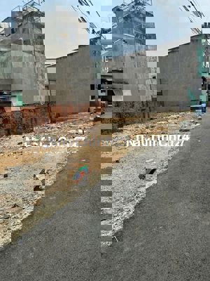 CHÍNH CHỦ GỞI BÁN ĐẤT ĐẸP-TÂN ĐÔNG HIỆP, DĨ AN. ĐƯỜNG 5,5M. GẦN CHỢ .