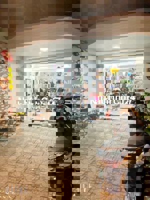 Bán gấp nhà chính chủ gân Chợ Bình Chánh