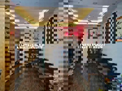 Chủ nhà bán căn hộ 76m2 view hồ, 3 ngủ HH2 Linh Đàm giá rẻ