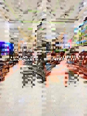 Chính chủ bán gấp căn Nguyễn Văn Linh, Bình Thuận, quận 7 giá 1tỷ950tr