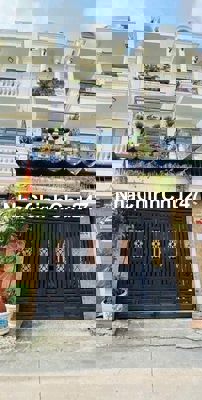 CHÍNH CHỦ GỞI BÁN NHÀ TRỆT 2 LẦU GẦN CHỢ DĨ AN.P ĐÔNG HÒA. DT 72M,M