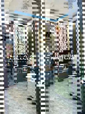 NHÀ ĐẸP NGANG 5M CHỦ Ở KỸ - QUANG TRUNG - 2PN 2WC - 3.24 Tỷ