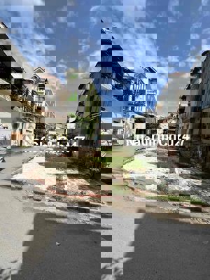 🍓GẤP!!! DÃY TRỌ SẴN THU NHẬP 22TR/THÁNG - NGANG 5.4M - GẦN DÂN CHỦ