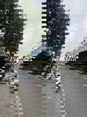 mình chính chủ bán nhà q7 huỳnh tấn phát .