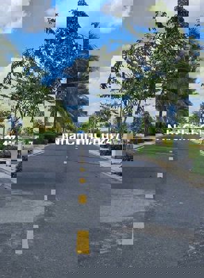 Chính chủ cần bán Đất Gần Aeon Tân An 147m, SHR, 2 tỷ 100