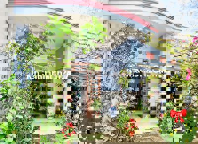 💥💥CHÍNH CHỦ BÁN GẤP – GIẢM 500TR, GIÁ MỚI CHỈ 3 TỶ!
NHÀ 2 TẦNG