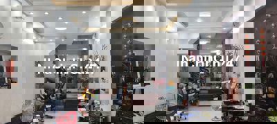 Mặt Tiền Khu Ao Sen, 100m2, 6PN, Chính Chủ Gấp Bán.