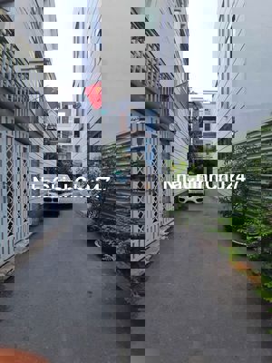 Chính chủ bán đất  DT:4x16,8m2 giá 5 tỷ ,HBC,TĐ