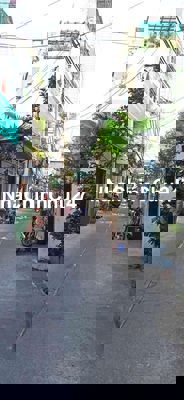 Chính chủ bán nhà trống mới tinh , lô góc 4 tầng ,3PN .Tặng nội thất