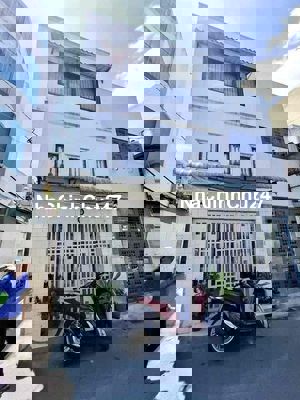 Chính chủ bán gấp nhà hẻm 5m thông đường Tô Hiệu [4.3m x 8m] 3 Tầng