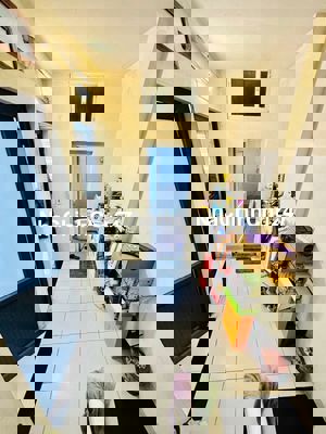 Chính chủ bán nhà ÂU CƠ TỨ LIÊN TÂY HỒ đường rộng trước nhà 2m