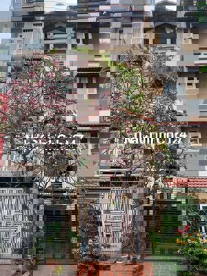 Nhà chính chủ cần bán