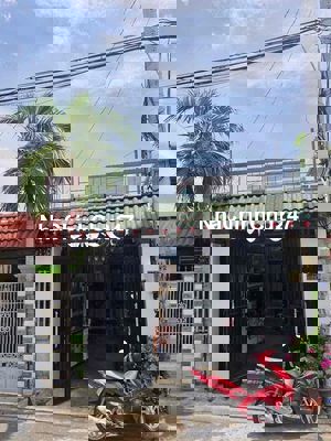 mình chính chủ cần bán nhà mặt tiền kinh doanh buôn bán