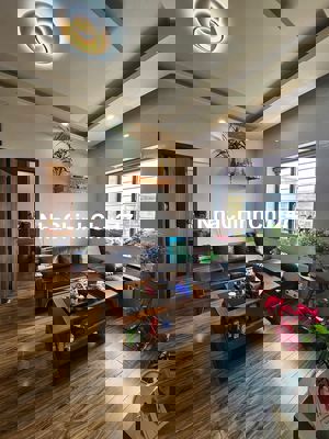 Chính chủ bán cc Trần quý Kiên, full đồ, dt 53m2, giá chỉ 4.15 tỷ.