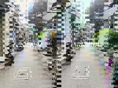 CHÍNH CHỦ BÁN GẤP CĂN NHÀ Ở KHU VỰC BÌNH TÂN, NHÀ TRỐNG XEM THOẢI MÁI