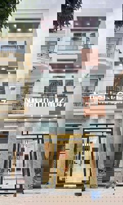 chủ bán nhà mới tinh đường nhựa 8 m gần siêu thị vincom dĩ an