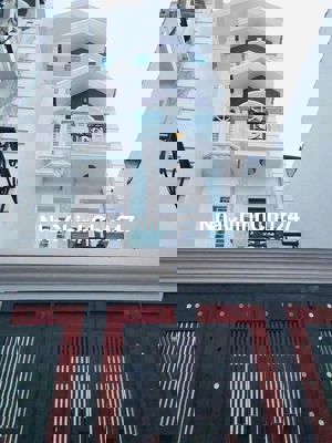 🍀Giảm 300 triệu bán gấp nhà chính chủ Lê Văn Quới