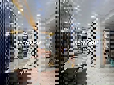 Chính chủ cần bán căn hộ 2PN 2WC khu Emerald, view công viên siêu đẹp