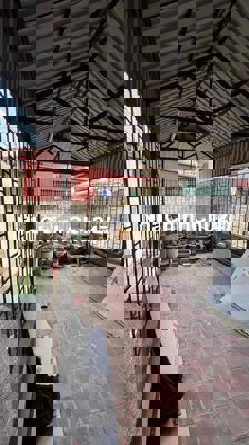 Nhà cách Ngã Tư Sở <1km nguyên căn 4 tầng chính chủ