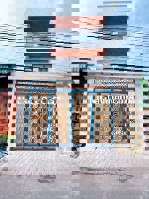 CHÍNH CHỦ CẦN BÁN NHÀ TRỆT 2 LẦU P.TÂN ĐÔNG HIỆP DĨ AN.DT 69M. N 5,5M