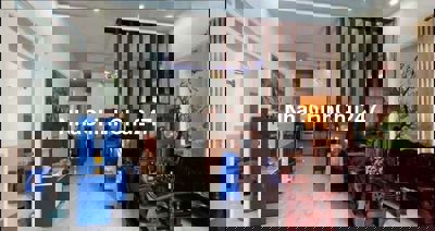 Chủ bể quá cần bán gấp căn nhà mái thái