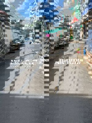 NHÀ C4 CHÍNH CHỦ 2004 - ĐƯỜNG XE TẢI THÔNG - EMART Phan Huy Ích