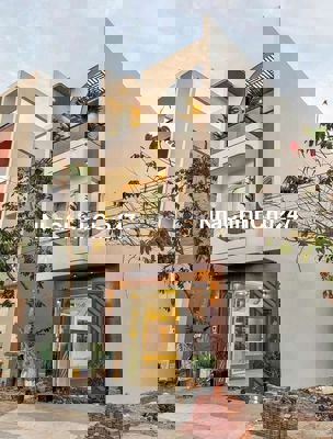 Nhà mới cần bán 825tr Nguyễn Hữu Trí do chủ cần dòng tiền gấp