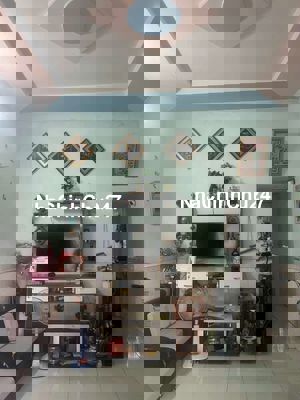 Chính chủ về quê cần bán nhà cấp4 gác lửng 2 mặt tiền đường bê tông 5m