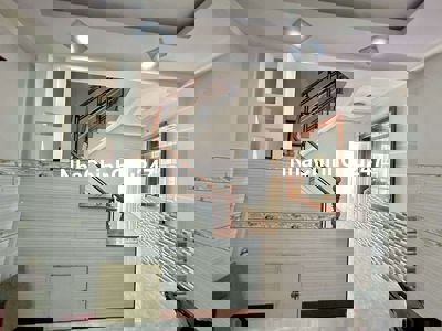 Nhà Chín Chủ 4x16 3lầu 5pn 4wc