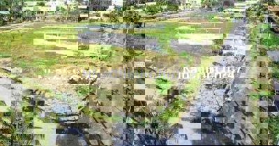 chính chủ cần bán lô đất ngay thị trấn Đức Hoà 120m2 giá 800tr