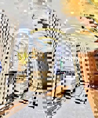 BÁN NHÀ QUẬN PHÚ NHUẬN - 3 TẦNG MỚI ĐẸP - CHỦ TẶNG FULL NỘI THẤT